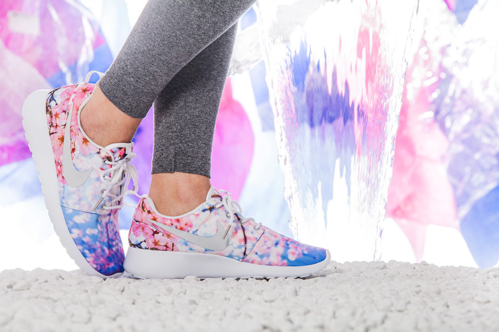 nike-wmns-roshe-one-819960-100-6